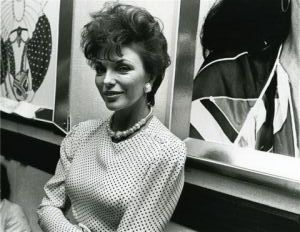 Joan Collins 1989, NYC.jpg